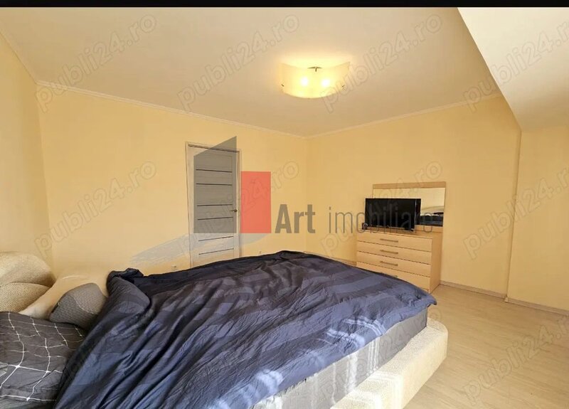 Unirii, F64, apartament cu 2 camere de inchiriat.